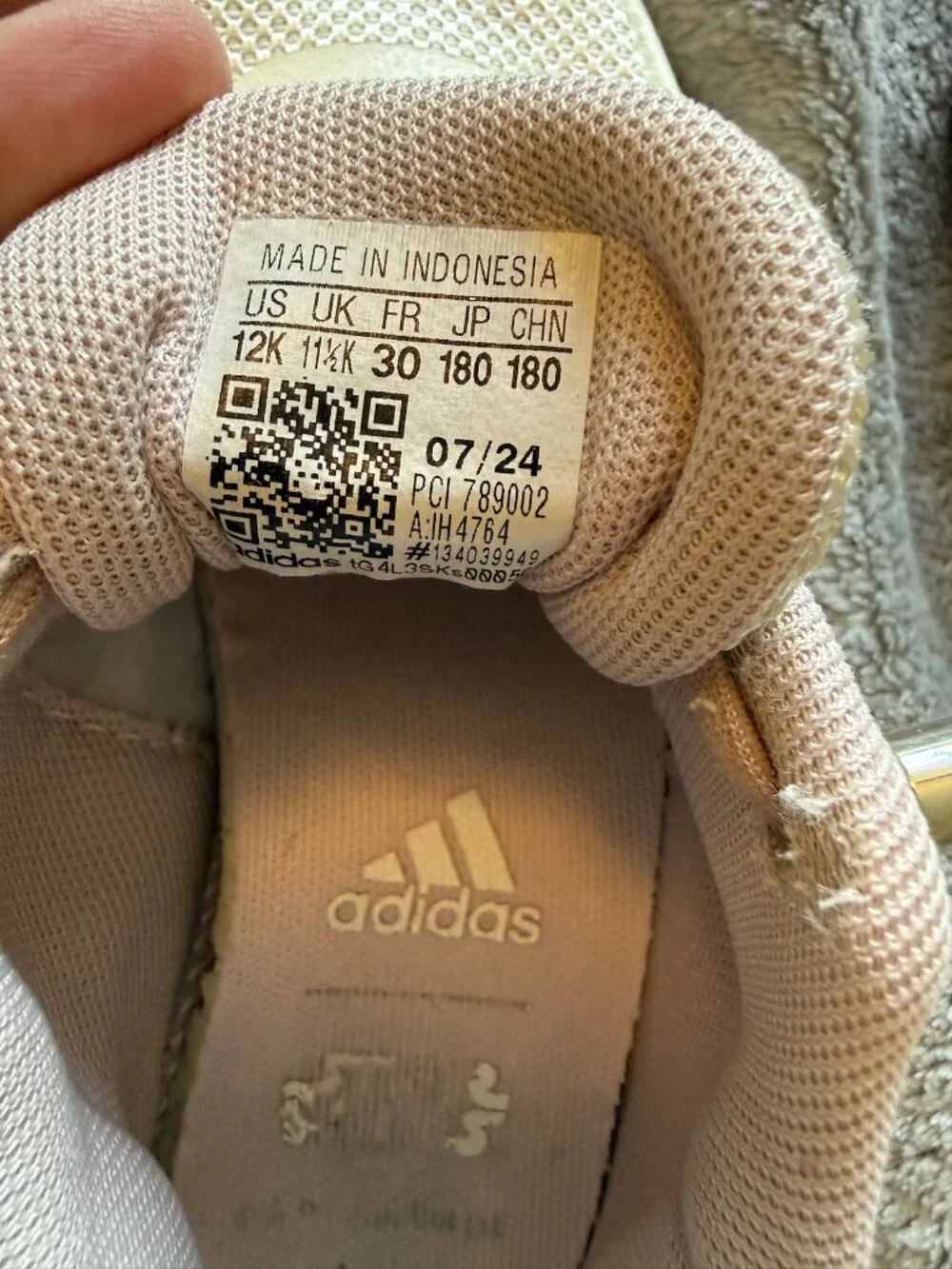 adidas Star Wars Tech Runner Kids Shoes IH4764 US 12K Off White Pink